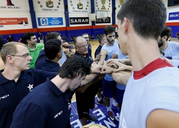 Εποχή Ίβκοβιτς με Περπέρογλου στην Εφές