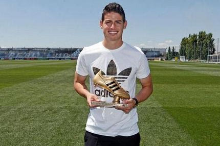 Στα χέρια του Χάμες το Χρυσό Παπούτσι του Μουντιάλ (PHOTOS)