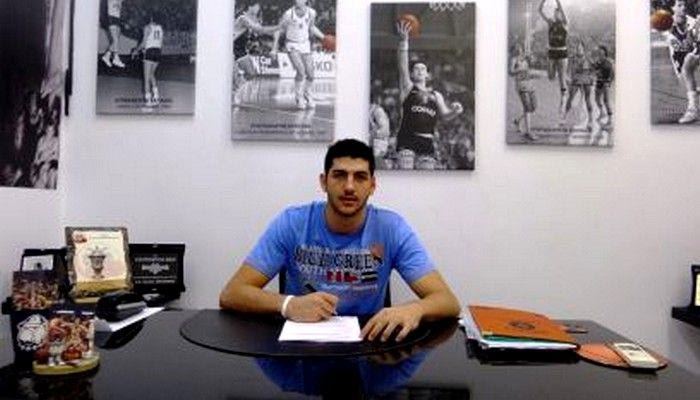 Επαγγελματίας ο Κώττας