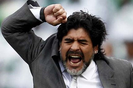 Ο Μαραντόνα εκτός ελέγχου (VIDEOS)