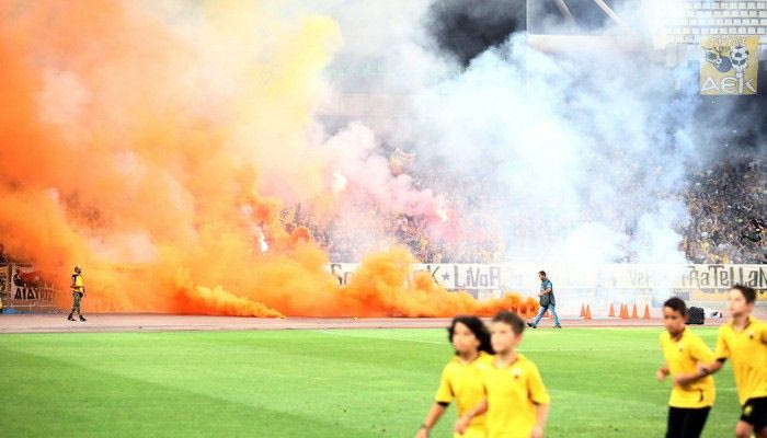 Εντυπωσιακή ατμόσφαιρα στο ΟΑΚΑ (VIDEO)