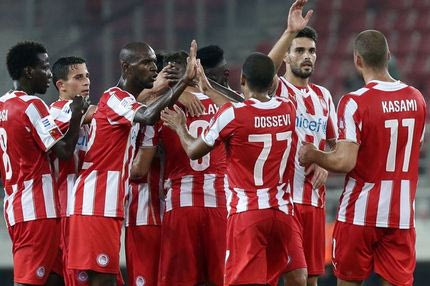 Μοίρασε… σακούλες για ένα ημίχρονο