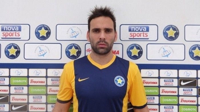 Μπαίνει ο Πάρα