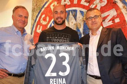 Ρέινα και επίσημα