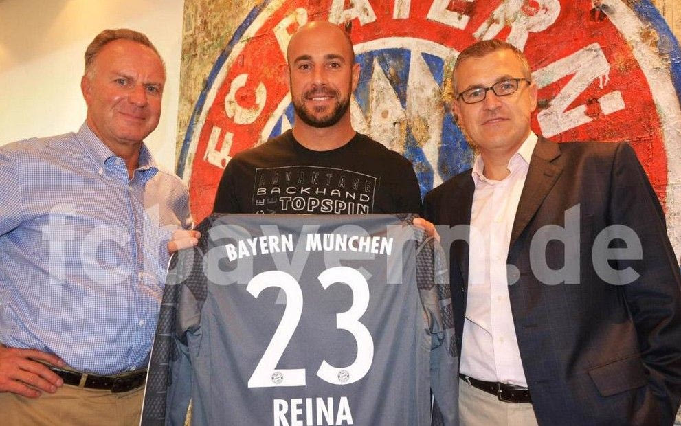 Ρέινα και επίσημα