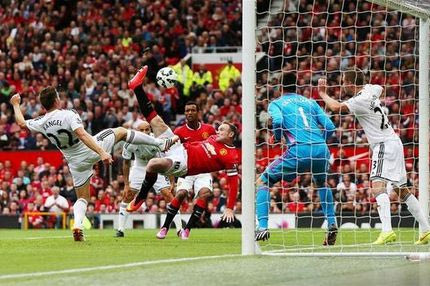 Ισοφαρίζει για τη Γιουνάιτεντ ο Ρούνεϊ (VIDEO)