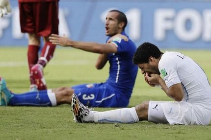 Μπαρτομέου: “Δεν υπάρχει ρήτρα για δαγκώματα στο συμβόλαιο του Σουάρες”