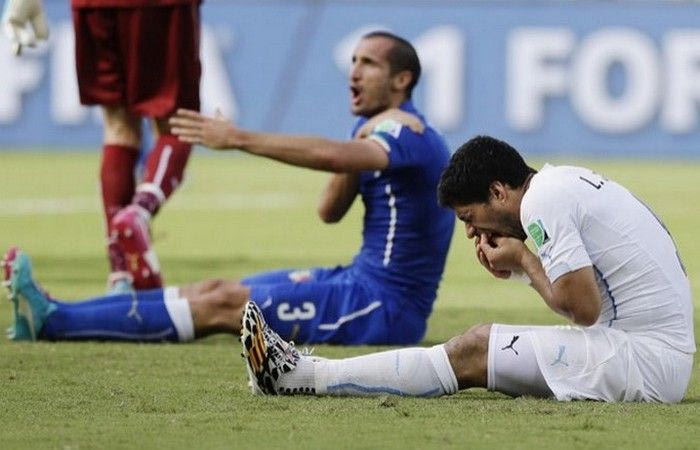 Μπαρτομέου: “Δεν υπάρχει ρήτρα για δαγκώματα στο συμβόλαιο του Σουάρες”