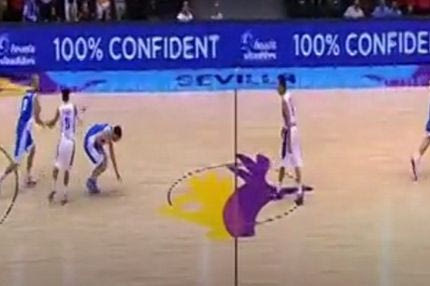 Ο Τενόριο χτυπάει τον Παπανικολάου (VIDEO)