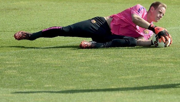 Χτύπησε ο Τερ Στέγκεν, βασικός ο Μπράβο