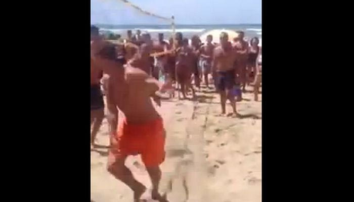 Σόου Τότι και στο beach volley (VIDEO)