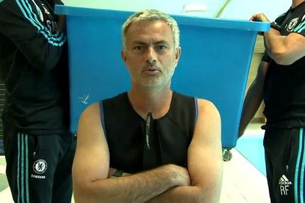 Μπουγέλωμα και για Μουρίνιο (VIDEO)