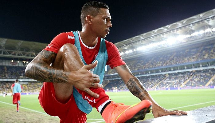 Θέλει Χολέμπας η Ρόμα