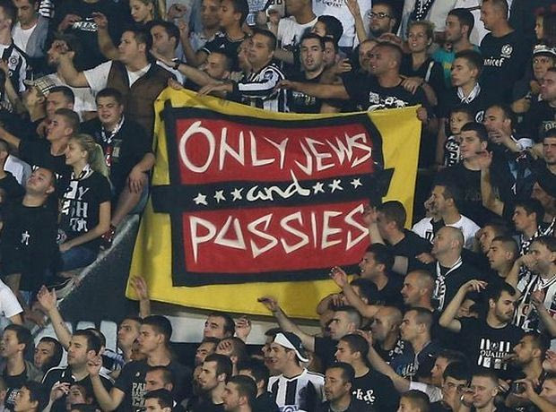 Χαμός με το ρατσιστικό πανό της Παρτίζαν (PHOTO)