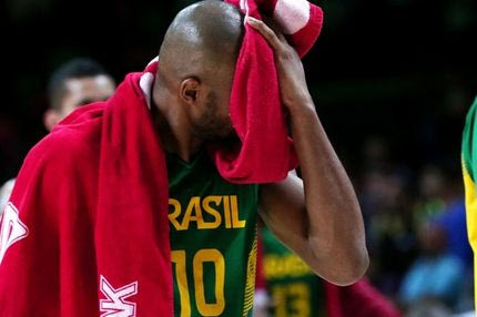 Μαύρη βραδιά για τη Βραζιλία (VIDEO)