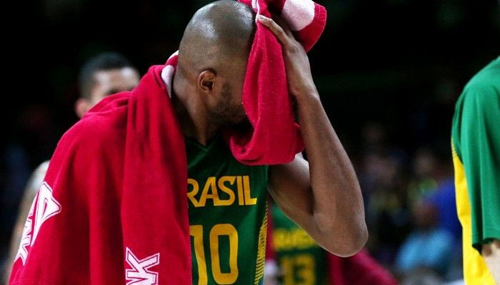 Μαύρη βραδιά για τη Βραζιλία (VIDEO)