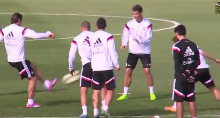 Ο Μπέιλ πέτυχε τον Μόντριτς στο πρόσωπο! (VIDEO)