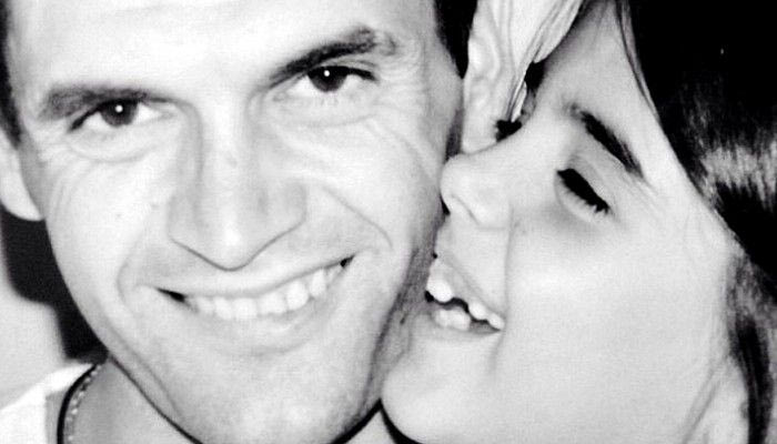 To μήνυμα της Καρλότα Βιλανόβα για τον πατέρα της