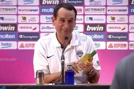 Κέρασαν… κρασί τον Σιζέφσκι! (VIDEO)