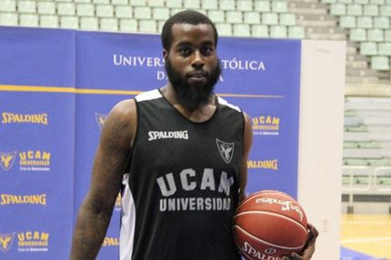 Ντέιβις, ο τέταρτος ξένος