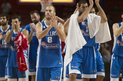 Στήριξη στους Έλληνες διεθνείς παρά την ήττα (VIDEO)