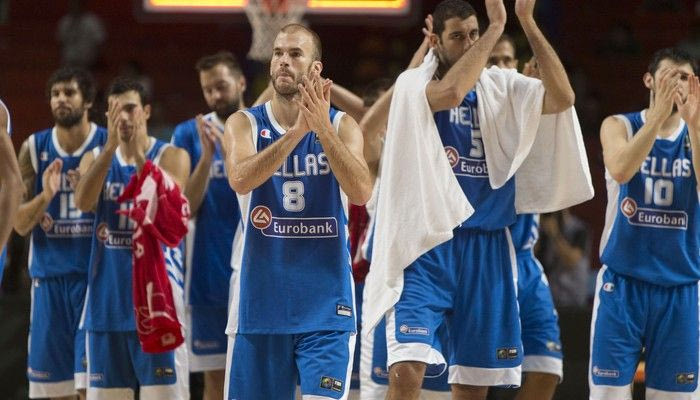 Στήριξη στους Έλληνες διεθνείς παρά την ήττα (VIDEO)