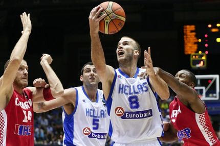 Η σχέση ασίστ-λαθών και ο τρίτος σέντερ