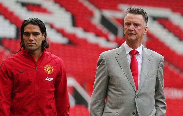 Ο Φαν Χάαλ και τα αγγλικά του Φαλκάο (VIDEO)