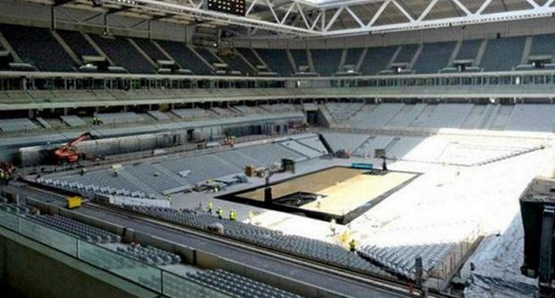 Το “Πιερ Μορουά” μετατρέπεται σε γήπεδο μπάσκετ (VIDEO)