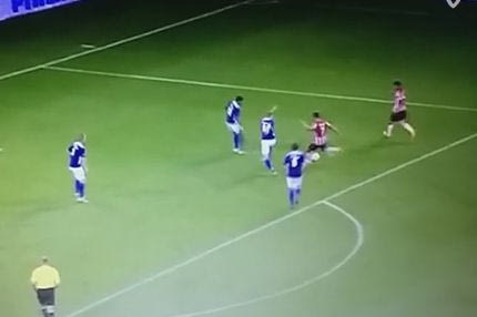 Τρομερό γκολ σε αγώνα Νέων στην Ολλανδία (VIDEO)