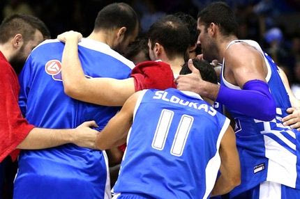 Εχασε πέντε θέσεις στην κατάταξη της FIBA η Ελλάδα