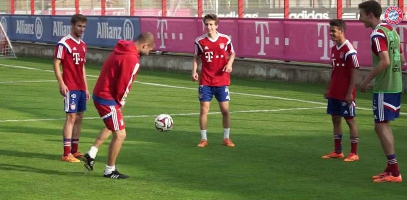 Ο “άμπαλος” Γκουαρντιόλα (VIDEO)