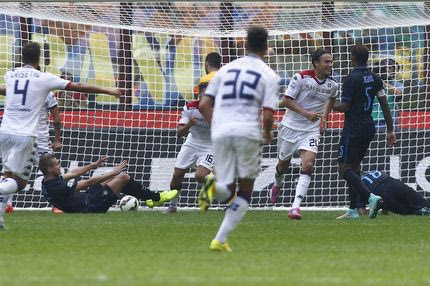 5η αγ.: Ταπείνωση για Ίντερ, ισόπαλη η Μίλαν (VIDEOS)