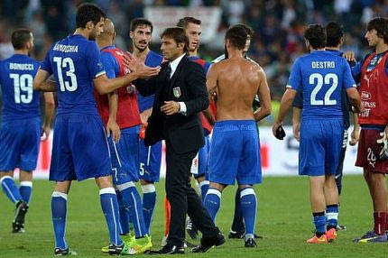 Επίσημο ντεμπούτο με αλλαγές ο Κόντε