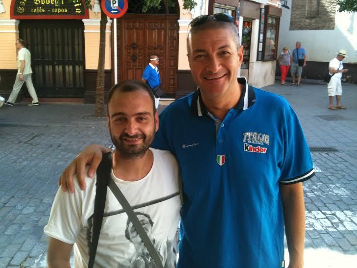 Ο Λαμόνικα στους δρόμους της Σεβίλλης