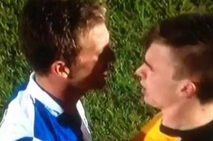 Φίλησε αντίπαλο από τα νεύρα του (VIDEO)
