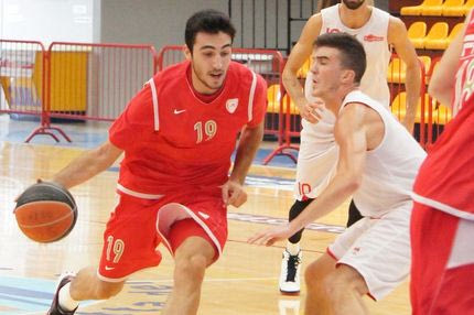 “Τρία στα τρία” για τον Ολυμπιακό