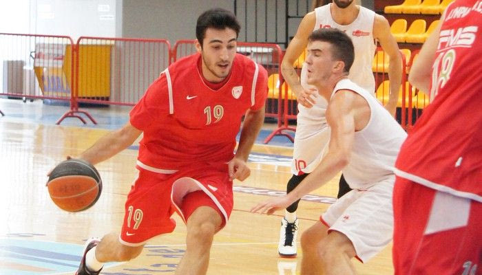 “Τρία στα τρία” για τον Ολυμπιακό