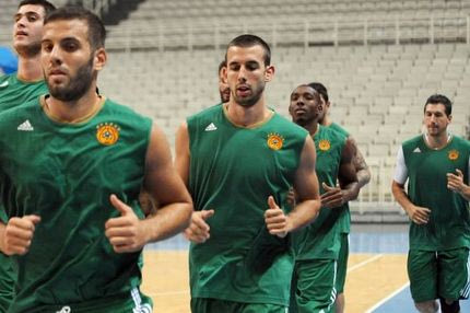 Αρχή με ήττα στη Γαλλία το “τριφύλλι”