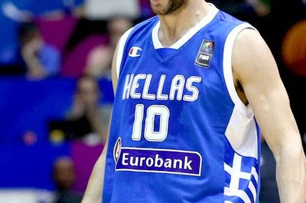 “Περπάτησε” στον αέρα ο Παπανικολάου (VIDEO)