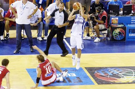 Το buzzer beater του Σπανούλη κόντρα στην Κροατία (VIDEO)