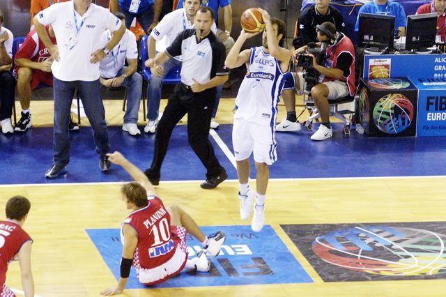 Το buzzer beater του Σπανούλη κόντρα στην Κροατία (VIDEO)