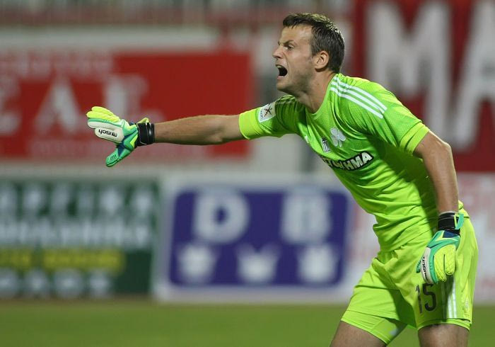 Μ’ έναν σμπάρο κάμποσα τρυγόνια