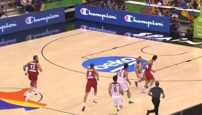 Ο Τεόντοσιτς έκρυψε την μπάλα (VIDEO)