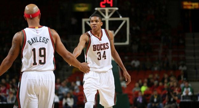 Πρώτος σκόρερ ο Αντετοκούνμπο στην ήττα των Μπακς