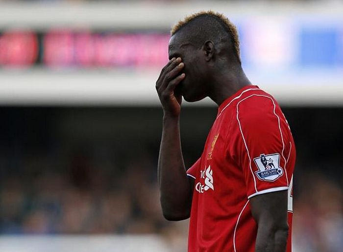 Ανταλλακτήριο φανέλας του Μπαλοτέλι (PHOTO)