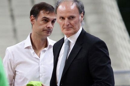 Η πόρτα των κουφών και τα παιδιά του φρόνιμου!