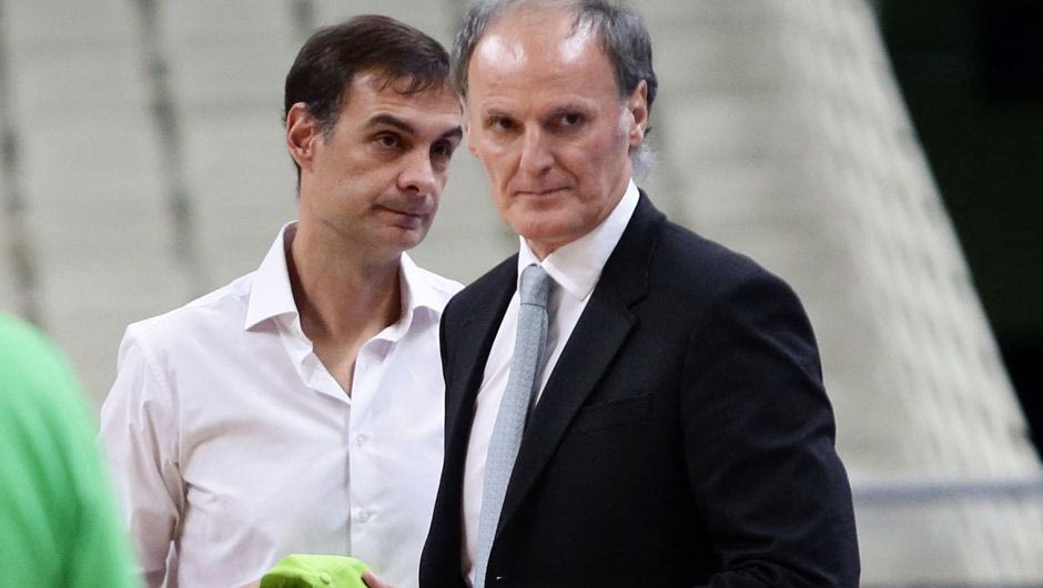 Η πόρτα των κουφών και τα παιδιά του φρόνιμου!