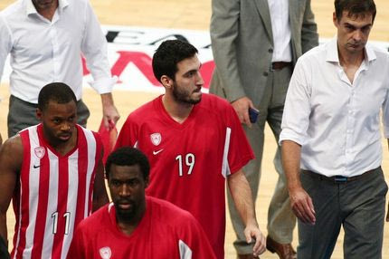 Έντονες αποδοκιμασίες στο ΣΕΦ (VIDEO)