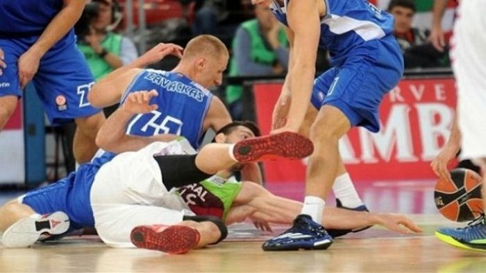 Με το δεξί η Μπασκόνια